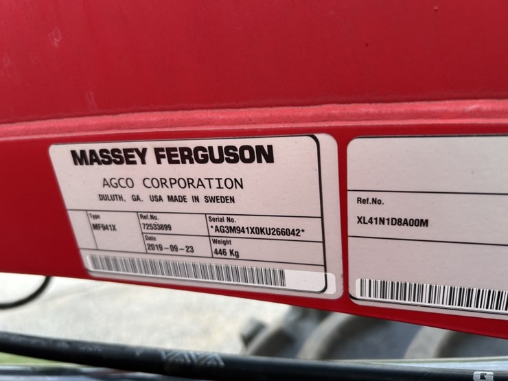 2020-massey-ferguson-5711-image-25