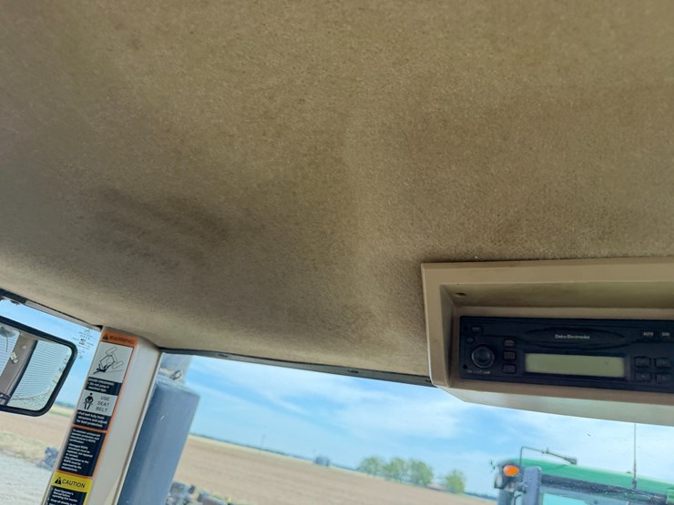 2007-john-deere-8230-image-63