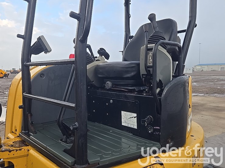 2016-caterpillar-305e2-cr-image-54
