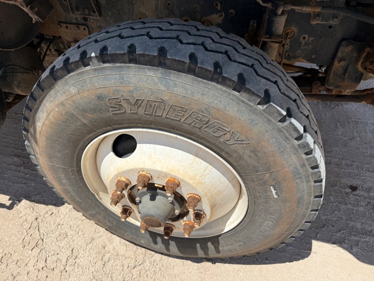 1999-international-2674-image-9