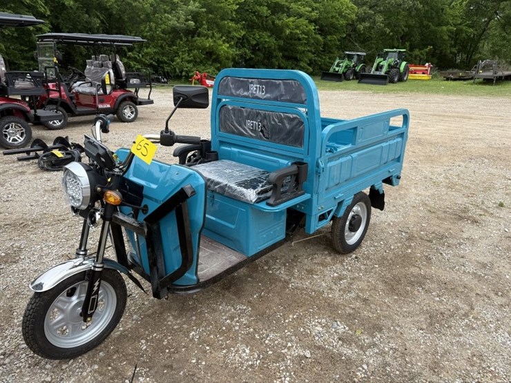 iranch-3-wheel-dump-cart-2026-image-1