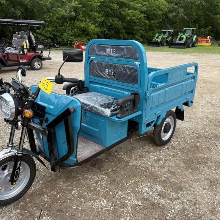 IRANCH 3-WHEEL DUMP CART 2026