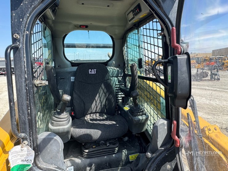 2018-caterpillar-259d-two-speed-compact-track-loader---needs-new-engine-image-10