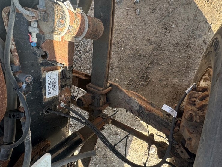 2007-freightliner-m2-106-image-22