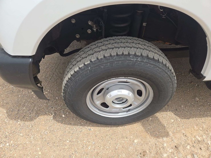 2017-ford-f250-xl-image-6