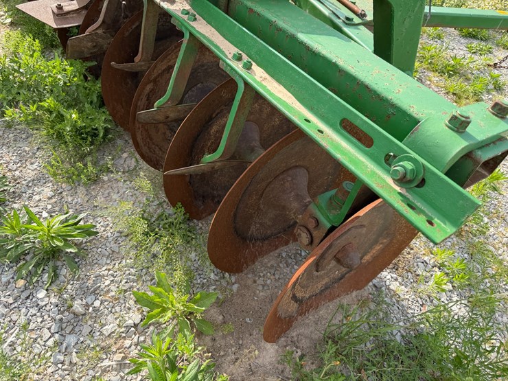 john-deere-225-image-32