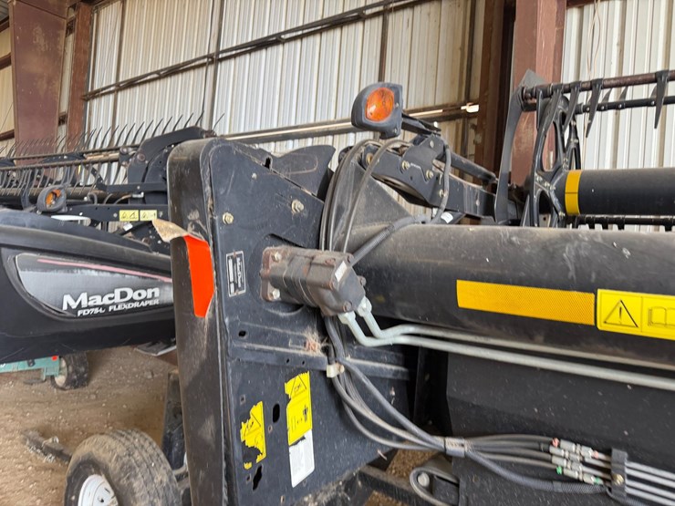 2013-mac-don-fd75-image-23