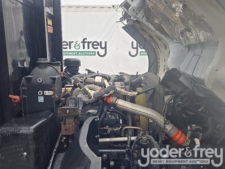 2006-ford-lcf-image-33