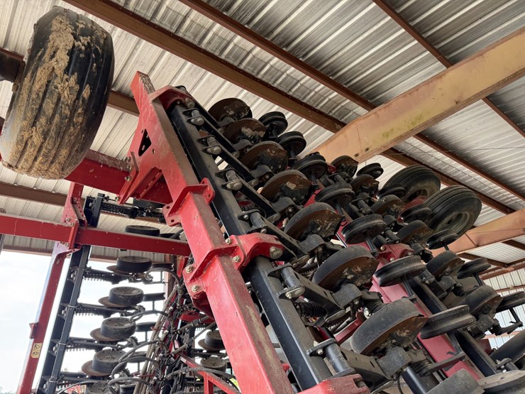 2014-case-ih-36-image-47