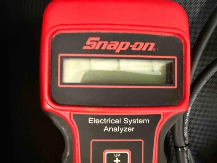 snap-on-battery-tester-image-4