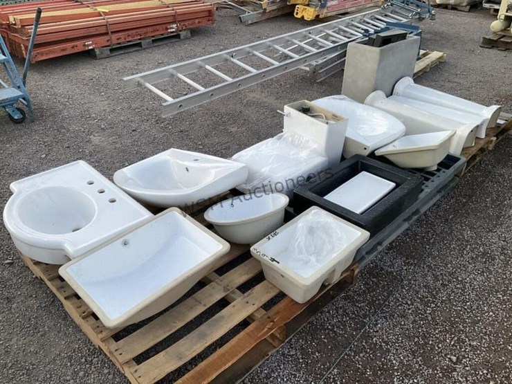 (3)-pallets-of-asst-porcelain-sinks-image-1