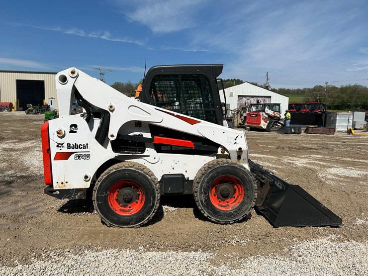 2019-bobcat-s740-image-5