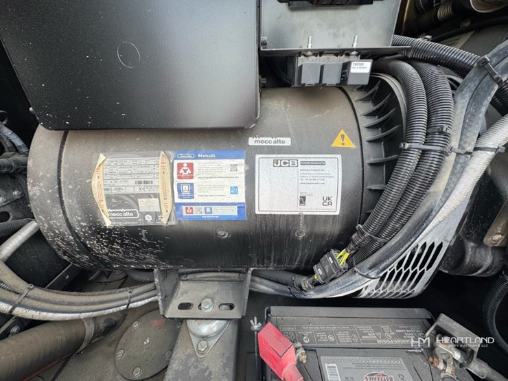 2022-jcb-g125rst4f-125-kva-diesel-towable-generator-image-17