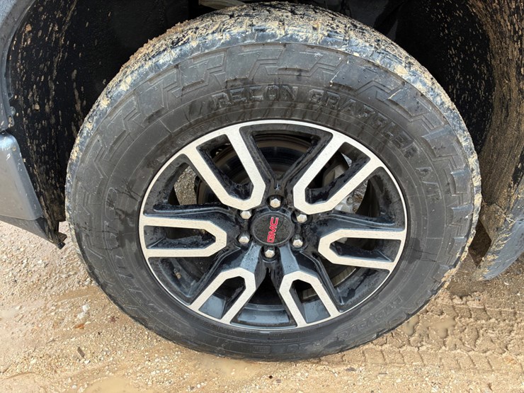 2020-gmc-sierra-1500-image-11