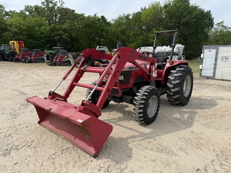 2018-mahindra-4530-image-1