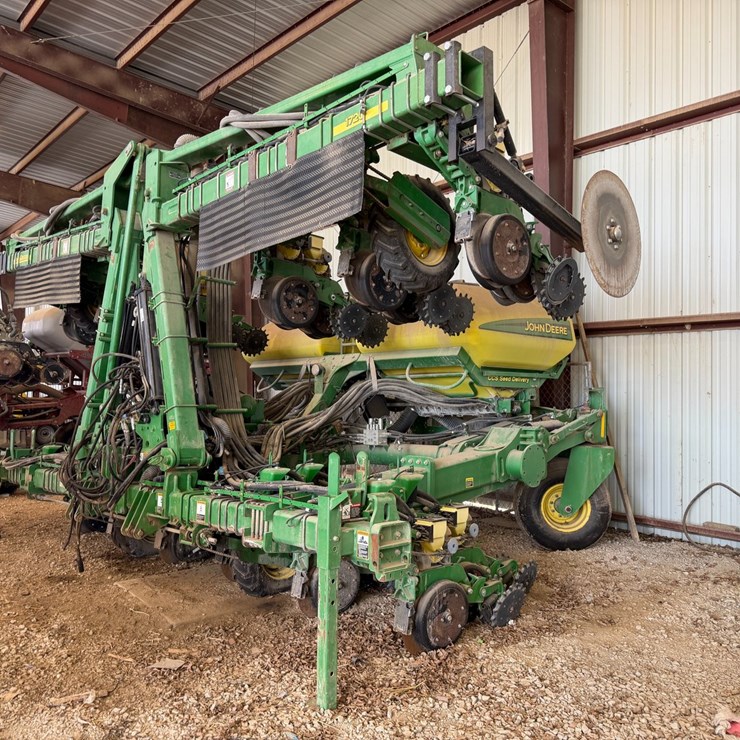 JOHN DEERE 1720