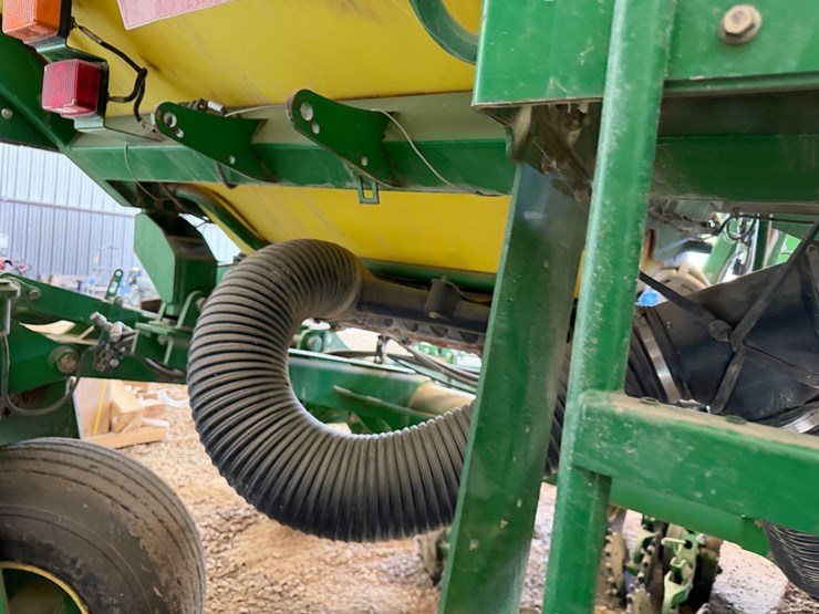 john-deere-1720-image-28