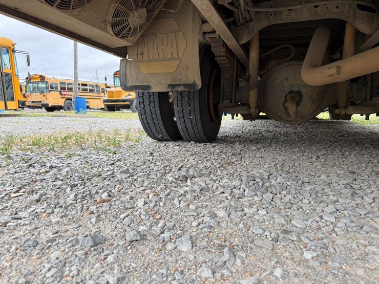 2000-international-3800-image-17