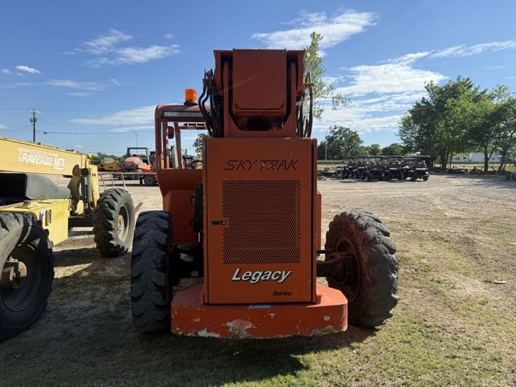 2005-sky-trak-6042-image-6