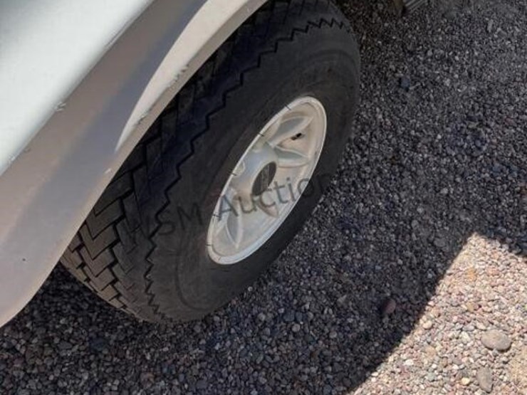 club-car-6-seat-electric-golf-cart-image-5