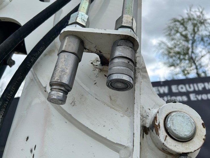 2022-bobcat-e60-image-10