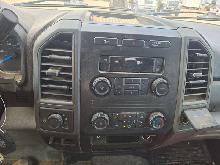 2017-ford-f250-xl-image-13