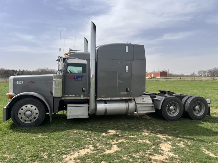 2006-peterbilt-379-image-2