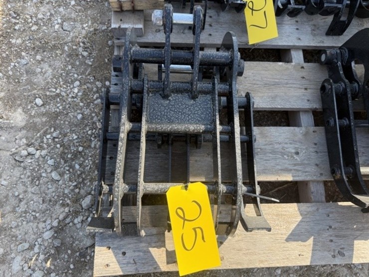 mini-ex-grapple-image-1