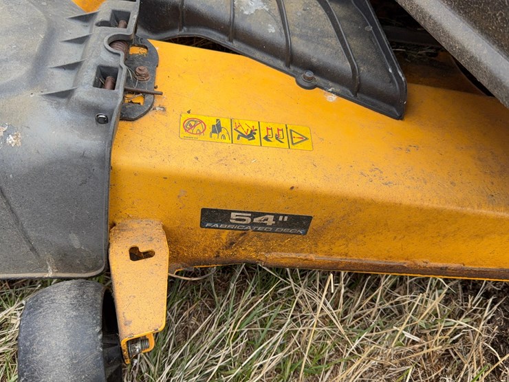 cub-cadet-rztl-zero-turn-mower-image-9