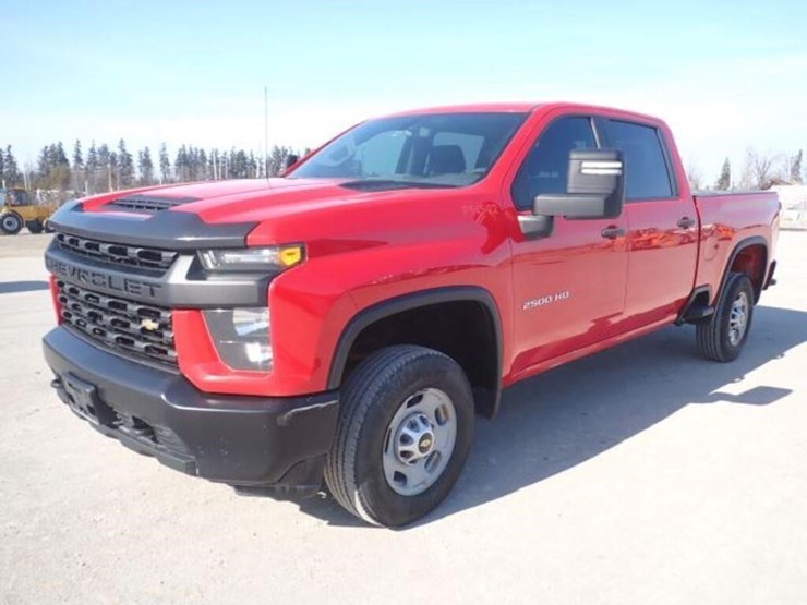 2022-chevrolet-2500hd-image-1