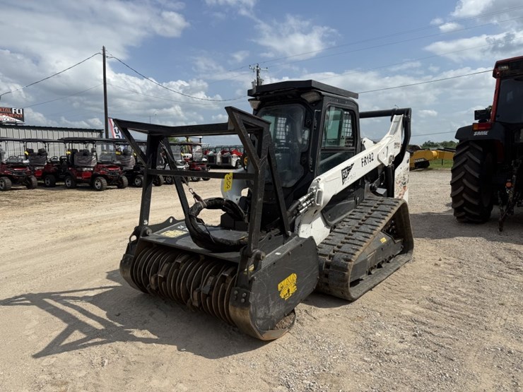 2023-bobcat-t76-image-1