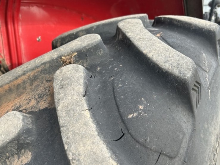 2020-massey-ferguson-5711-image-49