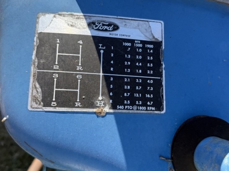 ford-tractor-image-6