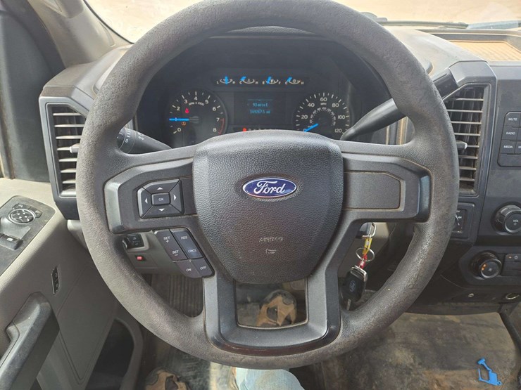 2017-ford-f150-xl-image-14