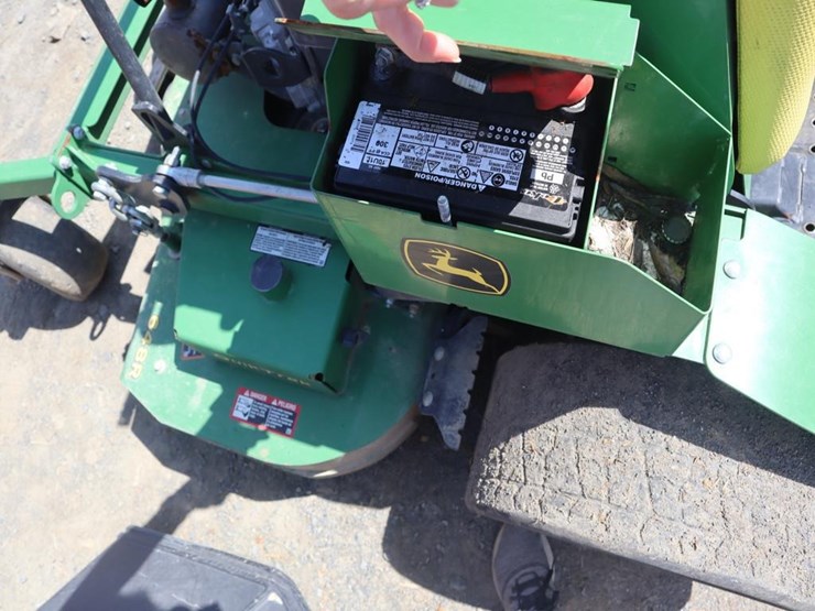 2020-deere-648-image-18