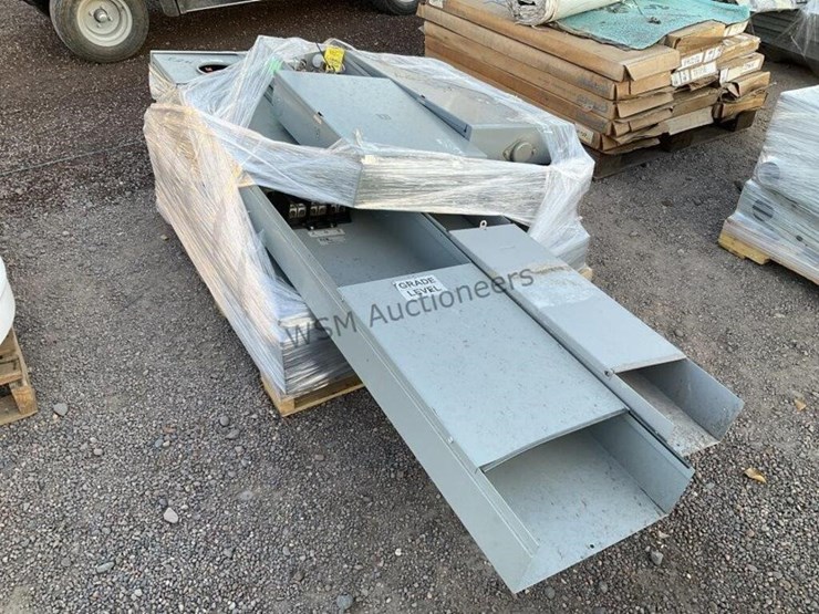 pallet-of-asst-electrical-panels-image-3