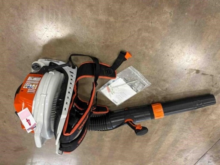 stihl-magnum-backpack-leafblower-br800c-image-1