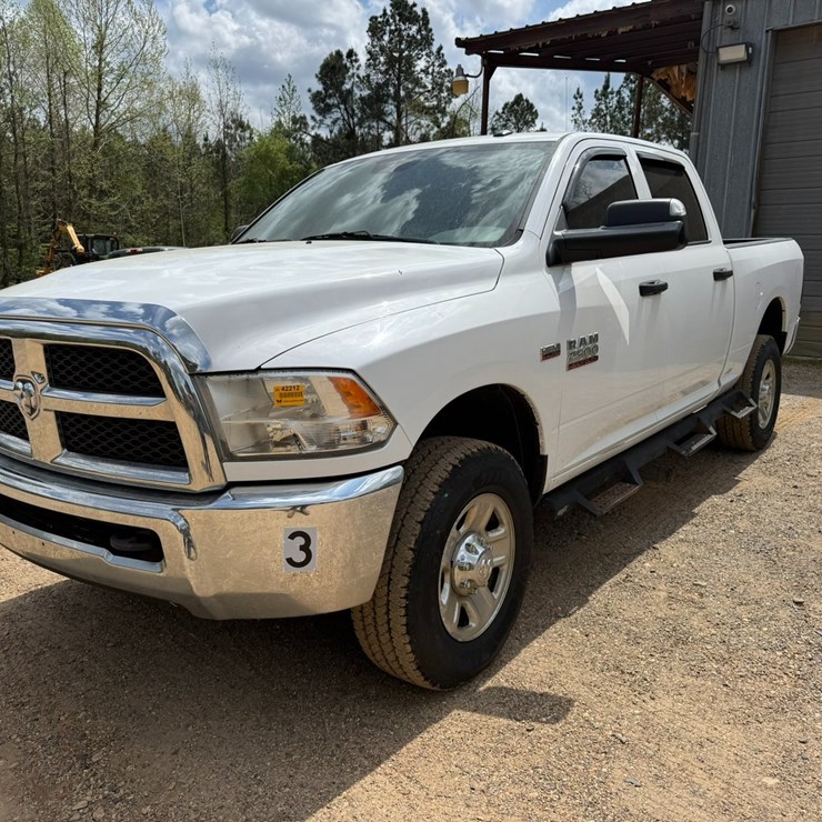 2016 DODGE 2500