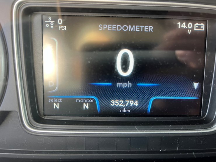 2020-international-mv607-image-18