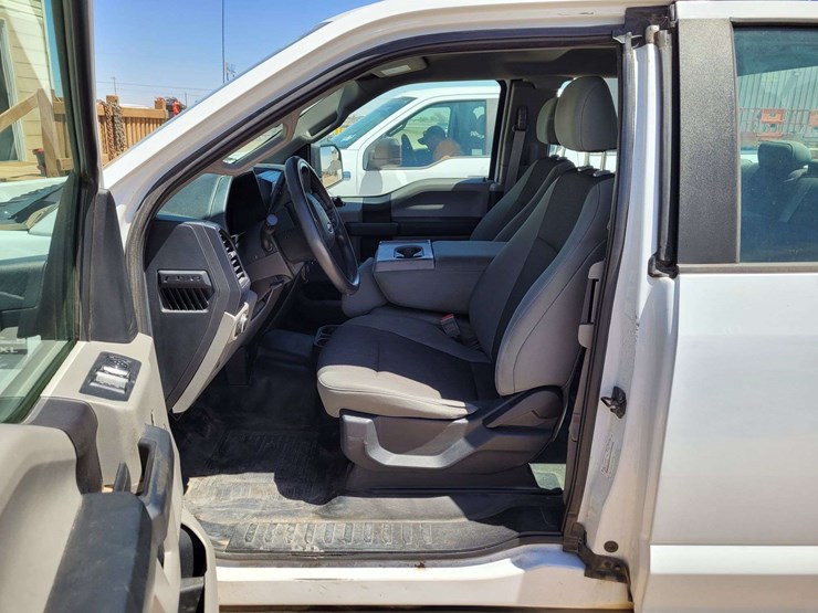 2019-ford-f150-xl-image-13