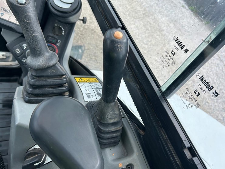 2022-bobcat-e60-image-24