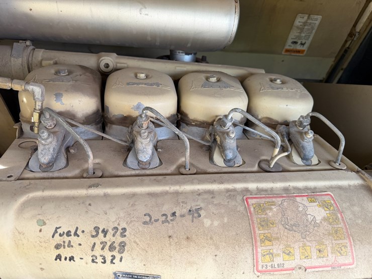 #46876-•-ingersoll-rand-mobile-air-compressor-image-44