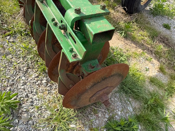 john-deere-225-image-10