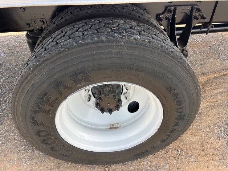 2020-international-mv607-image-14