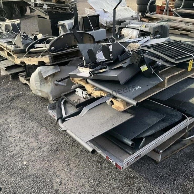 (4) PALLETS OF ASST PATROL VEHICLE TAKE-OUT PARTS