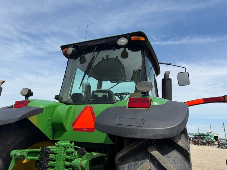 2006-john-deere-8330-image-41