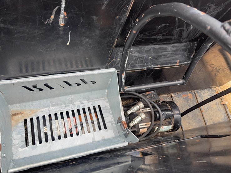 rupp-hydraulic-calf-table-image-11