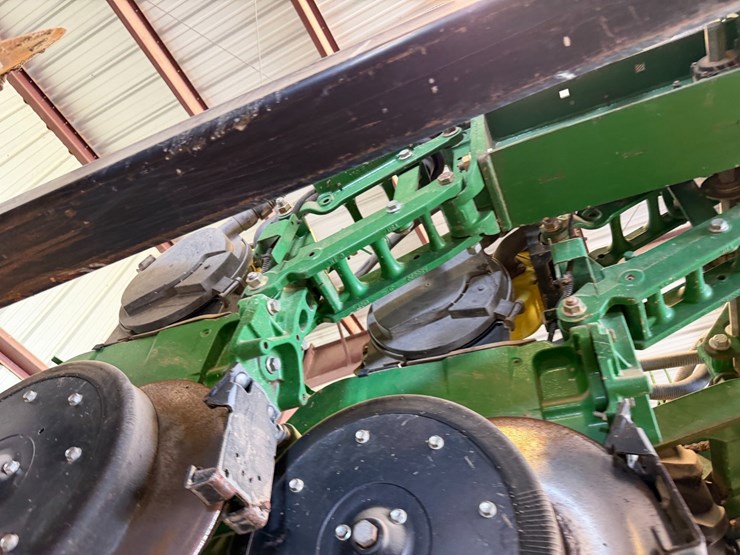 john-deere-1720-image-86