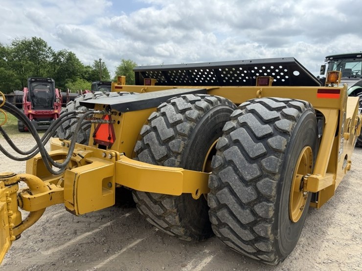 2020-john-deere-9570r-image-24