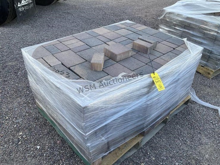 pallet-of-stone-pavers-image-1
